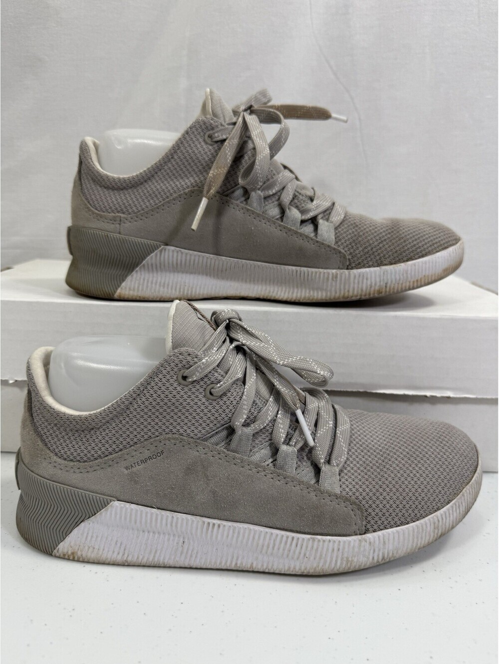 Sorel Out N About Light Grey NL4090-081 Womens Waterproof Sneaker Shoes Size 7.5